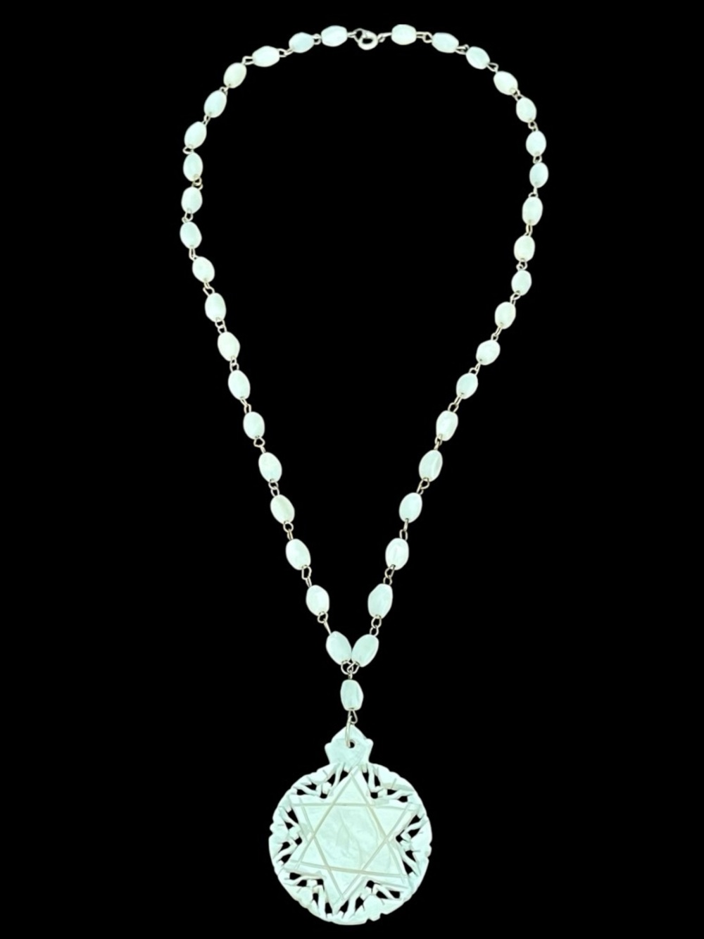 Vintage Mother of Pearl Beaded Necklace With Hand Carved Star of David - Picture 7 of 15